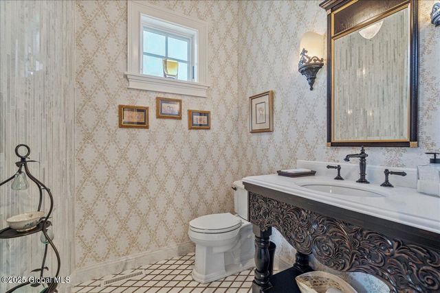 65 Brown Road, Saratoga, NY 12170