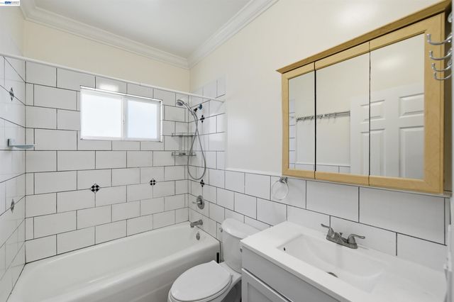 5129 Ygnacio Ave, Oakland, CA 94601