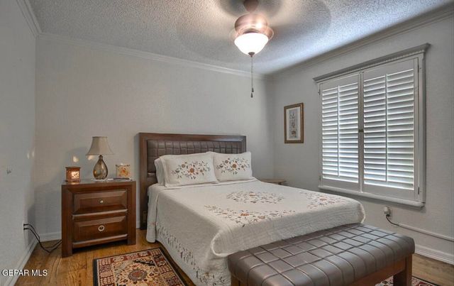 1933 GUS MORAN Street, El Paso, TX 79936