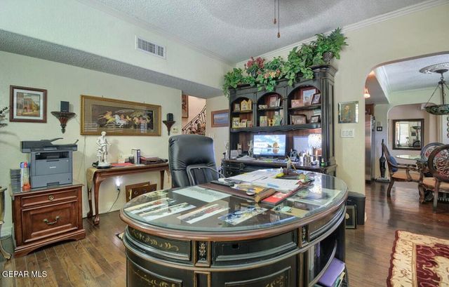 1933 GUS MORAN Street, El Paso, TX 79936