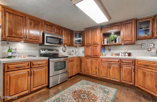 1933 GUS MORAN Street, El Paso, TX 79936