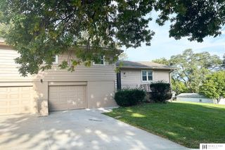 2612 S 61st Avenue, Omaha, NE 68103