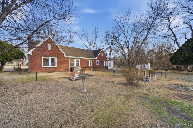 4719 W Okmulgee Street, Muskogee, OK 74401