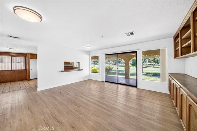 17998 Pebble Beach, Victorville, CA 92395