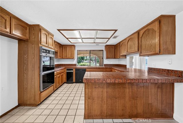 17998 Pebble Beach, Victorville, CA 92395