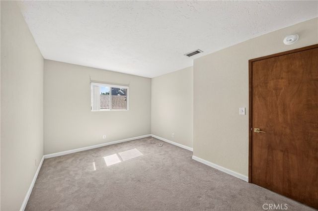 17998 Pebble Beach, Victorville, CA 92395