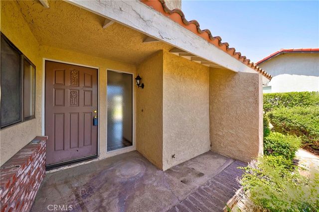 17998 Pebble Beach, Victorville, CA 92395