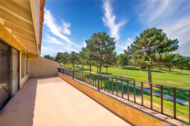 17998 Pebble Beach, Victorville, CA 92395