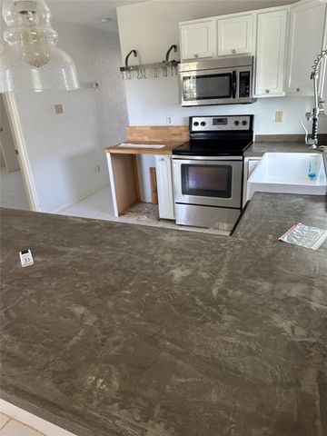 432 Angel Wing Street, Surfside Beach, TX 77541