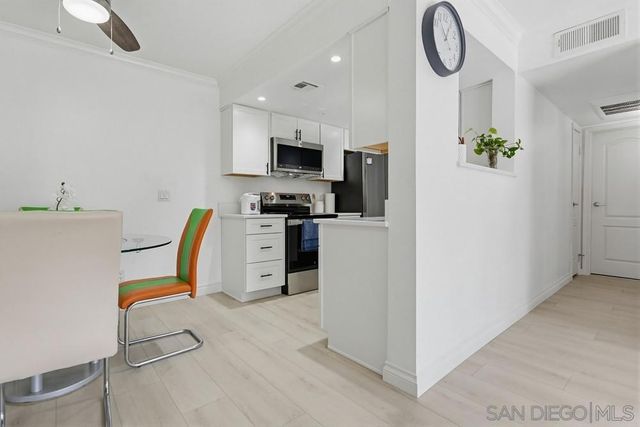 12023 Alta Carmel Ct 253, San Diego, CA 92128