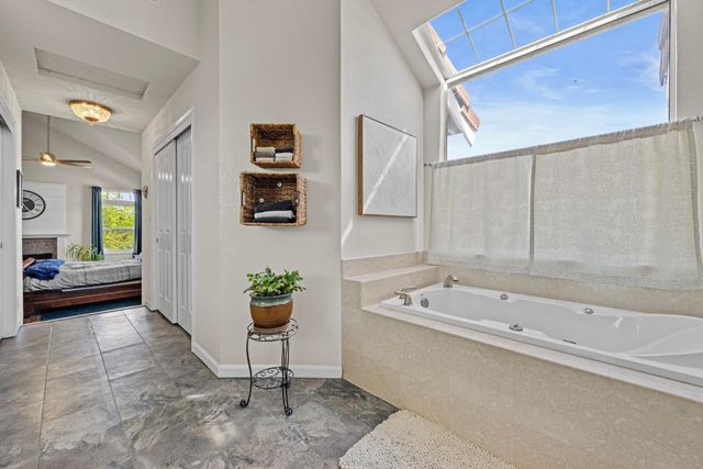 441 Tierra Del Sol, Hollister, CA 95023