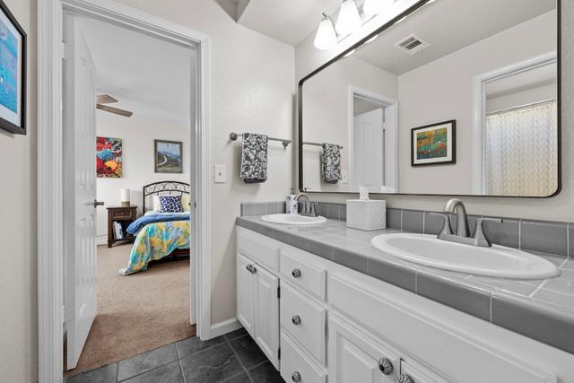 441 Tierra Del Sol, Hollister, CA 95023