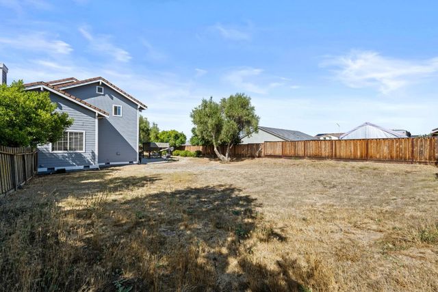 441 Tierra Del Sol, Hollister, CA 95023