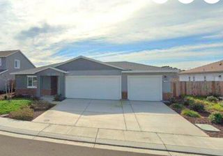 2396 Riparia St, Manteca, CA 95337