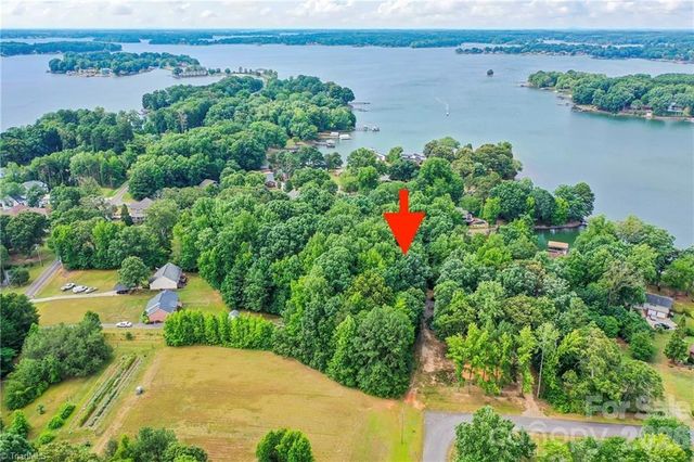 4446 MARION Drive, Terrell, NC 28682