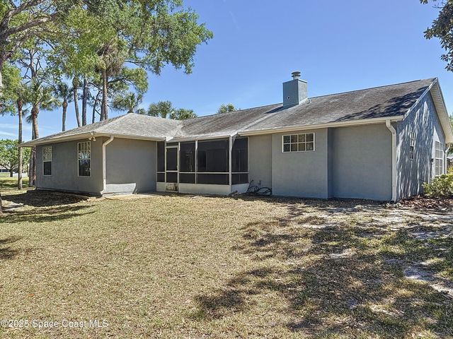 101 Cove Loop Drive, Merritt Island, FL 32953