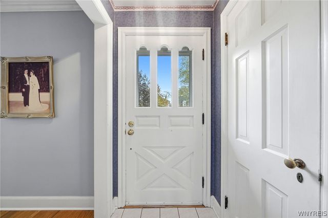 64 Grosvenor Road, Tonawanda, NY 14223