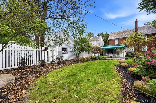 64 Grosvenor Road, Tonawanda, NY 14223