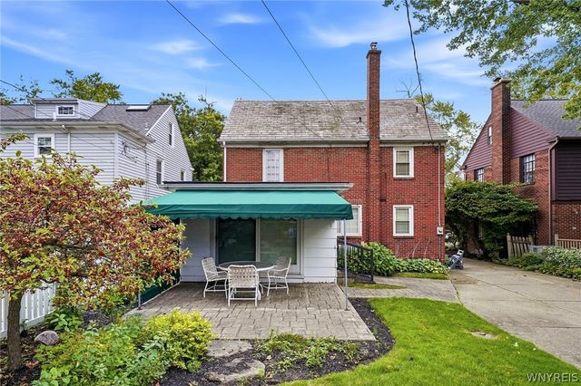 64 Grosvenor Road, Tonawanda, NY 14223