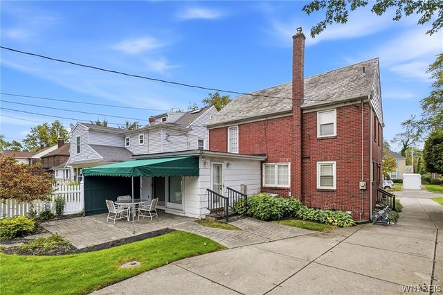 64 Grosvenor Road, Tonawanda, NY 14223