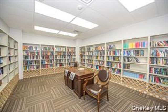 275 Berwick Court A, Ridge, NY 11961