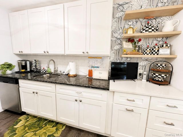 275 Berwick Court A, Ridge, NY 11961