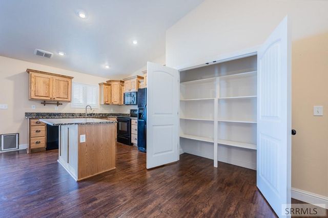 5249 S Barton Place, Ammon, ID 83406