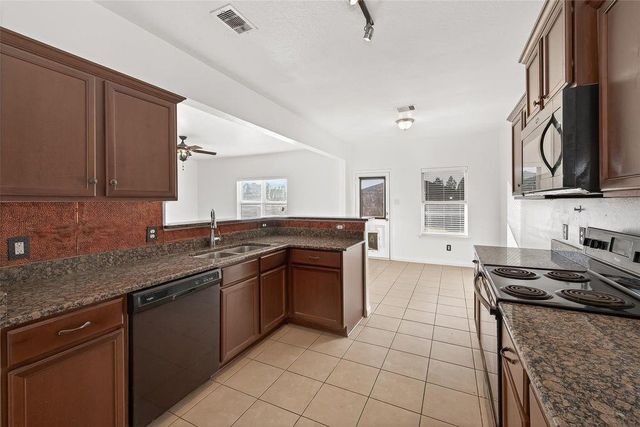 20807 Echo Manor Drive, Hockley, TX 77447