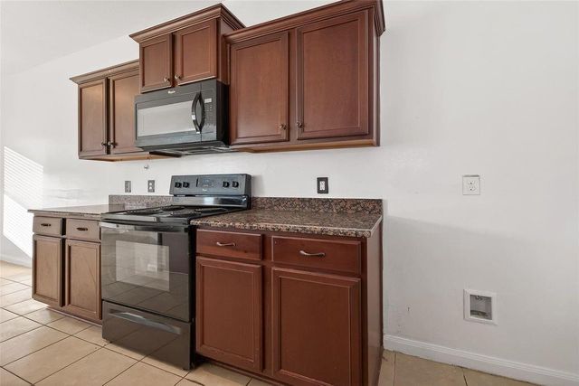 20807 Echo Manor Drive, Hockley, TX 77447