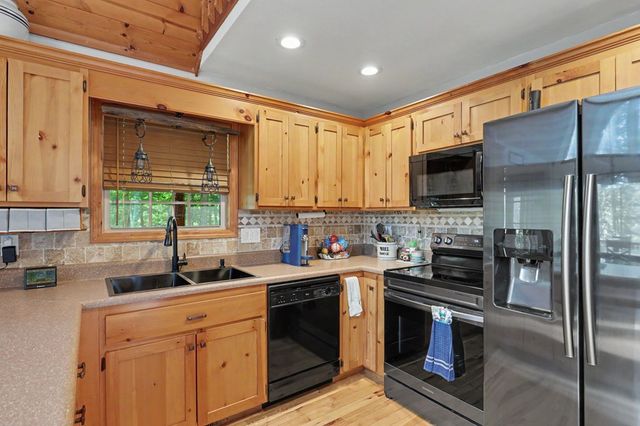 340 Vista Hills Road, Murphy, NC 28906