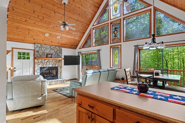 340 Vista Hills Road, Murphy, NC 28906