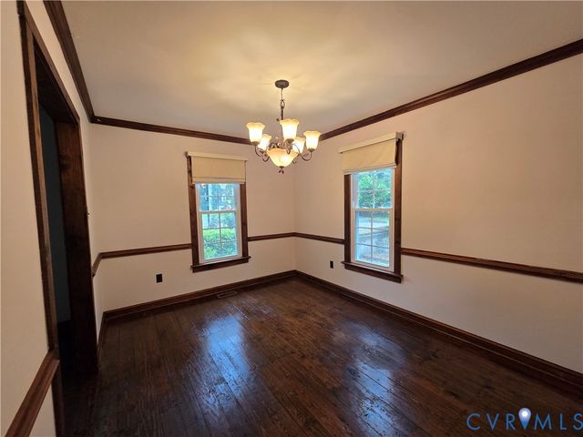 2409 Stuts Ln, North Chesterfield, VA 23236