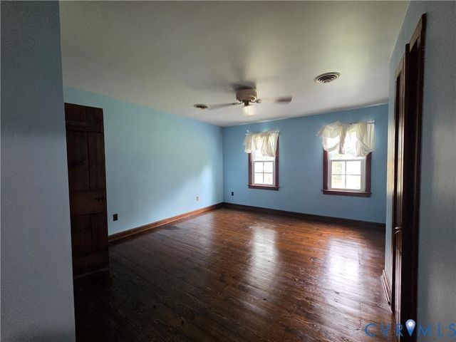 2409 Stuts Ln, North Chesterfield, VA 23236