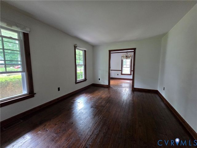 2409 Stuts Ln, North Chesterfield, VA 23236