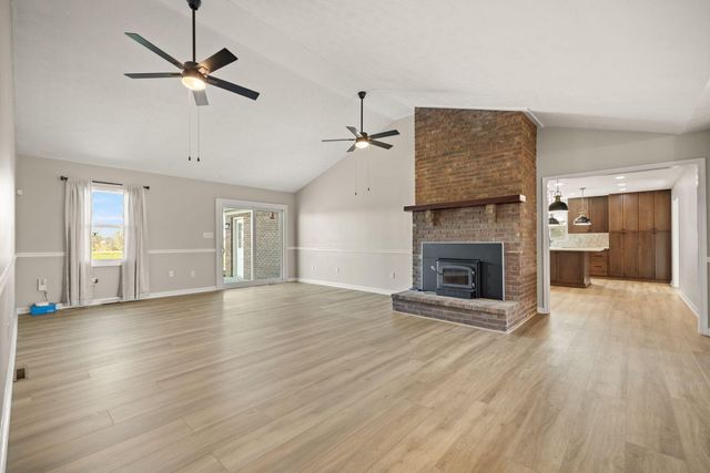 103 Deer Creek Drive, Richmond, KY 40475