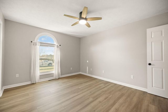 103 Deer Creek Drive, Richmond, KY 40475