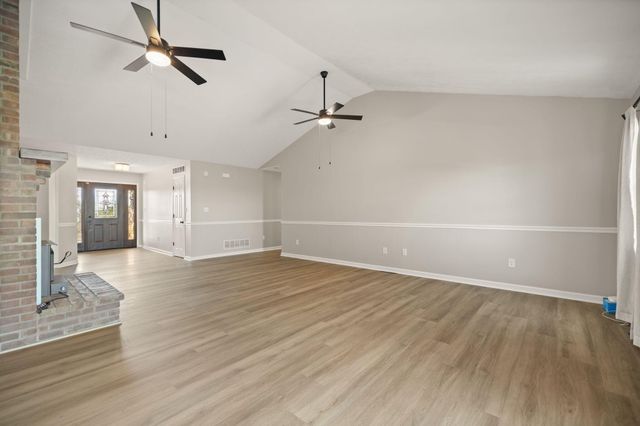 103 Deer Creek Drive, Richmond, KY 40475