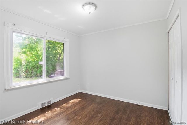 10431 Corning Street, Oak Park, MI 48237