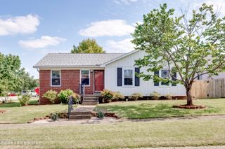 10408 Vantage Rd, Jeffersontown, KY 40299