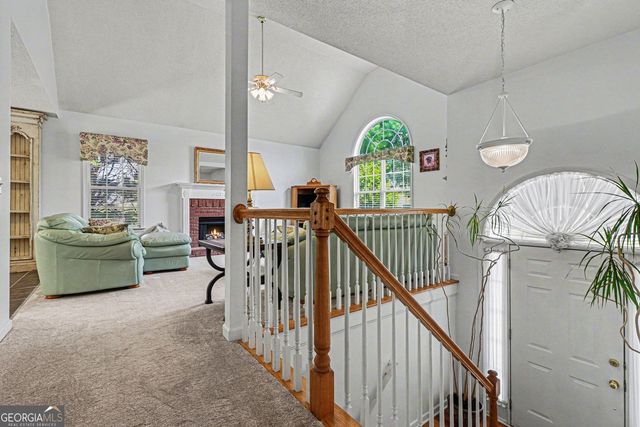 130 Orchard Way SE, Calhoun, GA 30701