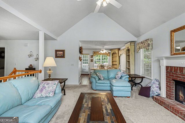 130 Orchard Way SE, Calhoun, GA 30701