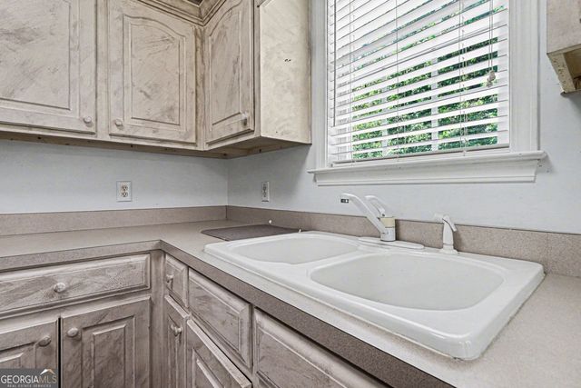 130 Orchard Way SE, Calhoun, GA 30701