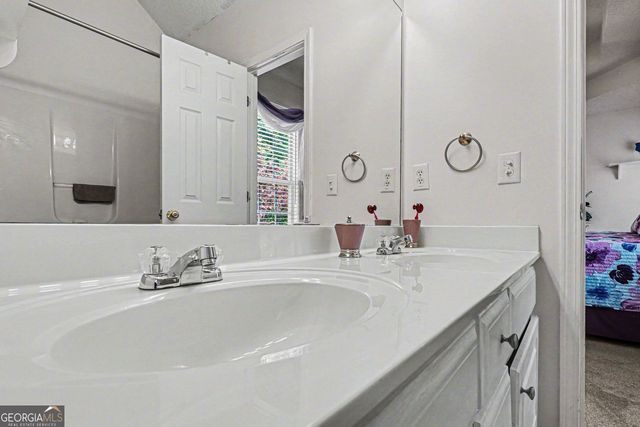 130 Orchard Way SE, Calhoun, GA 30701
