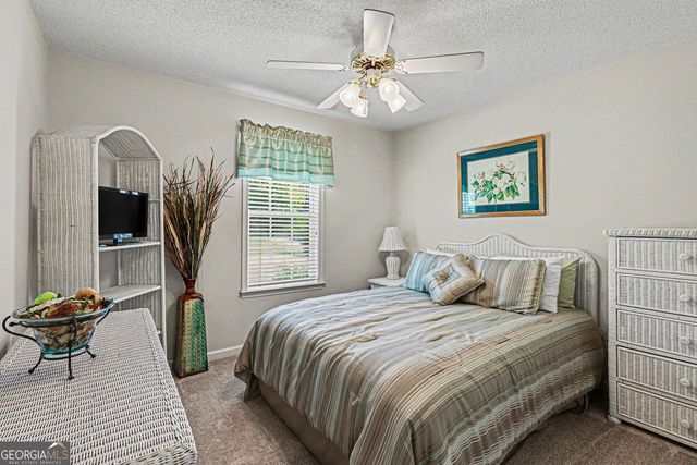 130 Orchard Way SE, Calhoun, GA 30701