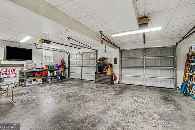 130 Orchard Way SE, Calhoun, GA 30701
