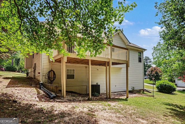 130 Orchard Way SE, Calhoun, GA 30701