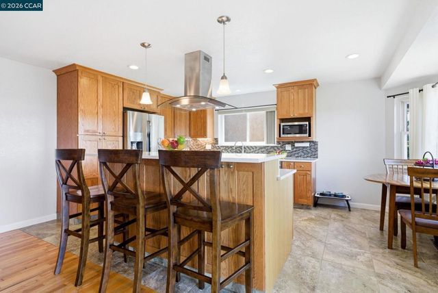 265 Toledo Ct, Vallejo, CA 94591