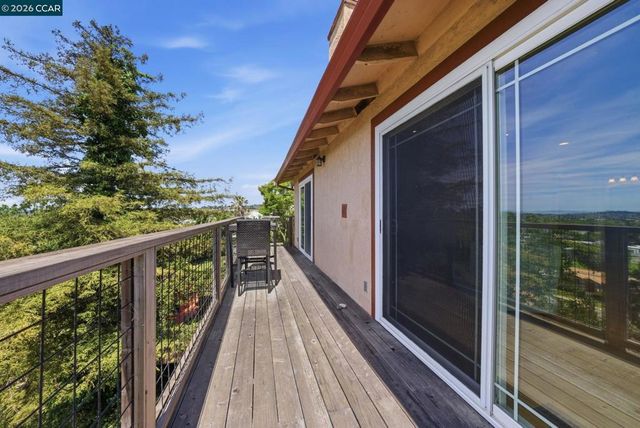 265 Toledo Ct, Vallejo, CA 94591