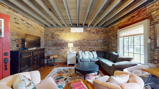 5 Pearl Street, Brandon, VT 05733