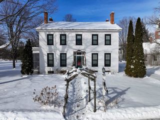 5 Pearl Street, Brandon, VT 05733
